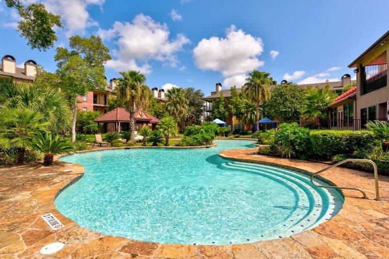 Teakwood at Seabrook Apartments