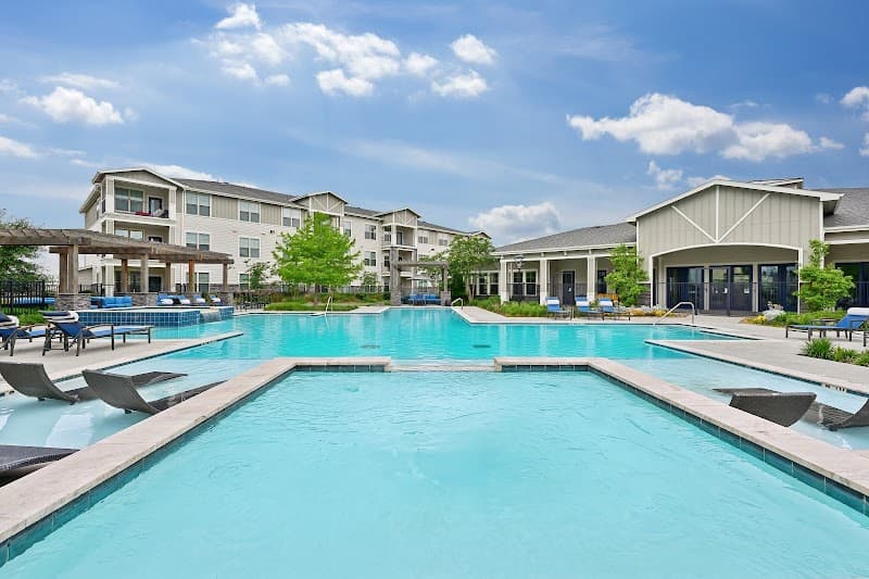 The Henry at Lake Houston Apartments