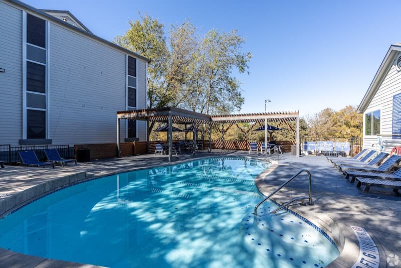 Treehouse Apartments