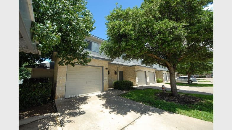 Westwood Townhomes & Apartments