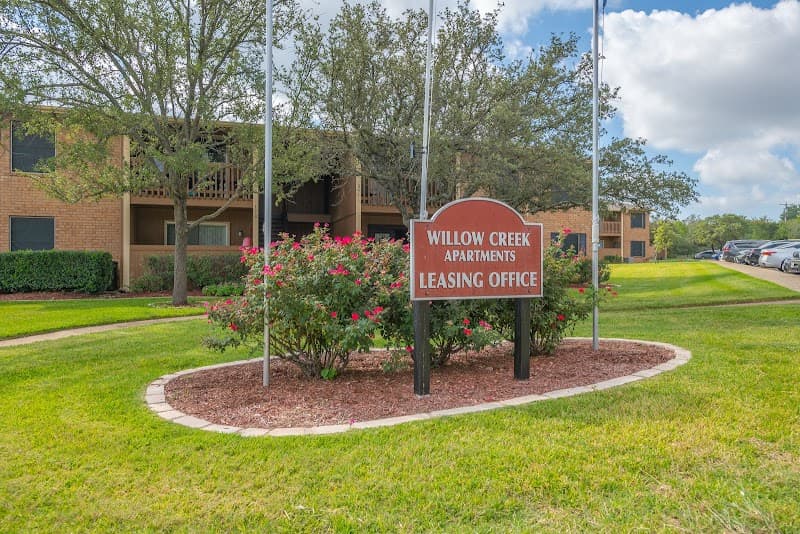 Willow Creek Apartments