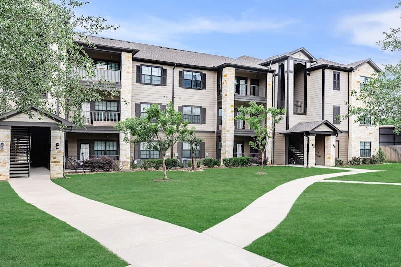 Willow Creek Apartments